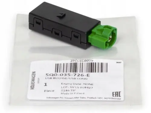 NOWE ORYGINALNE GNIAZDO USB Skoda OE 5Q0035726E Ostatnie sztuki