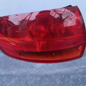 Hit sprzedaży AUDI A3 KOMBI LEWA LAMPA TYŁ