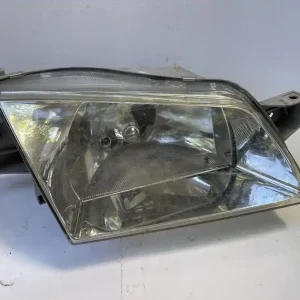 MAZDA 323F PRAWA LAMPA PRZÓD Promocja