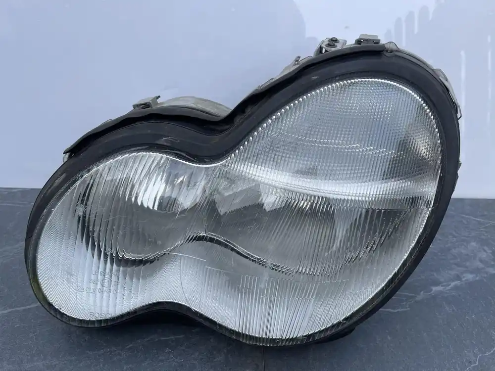 MERCEDES C-KLASA W203 LEWA LAMPA PRZÓD Nowość