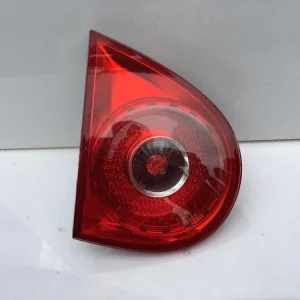 VW GOLF 5 LEWA LAMPA W KLAPĘ Wysoka jakość